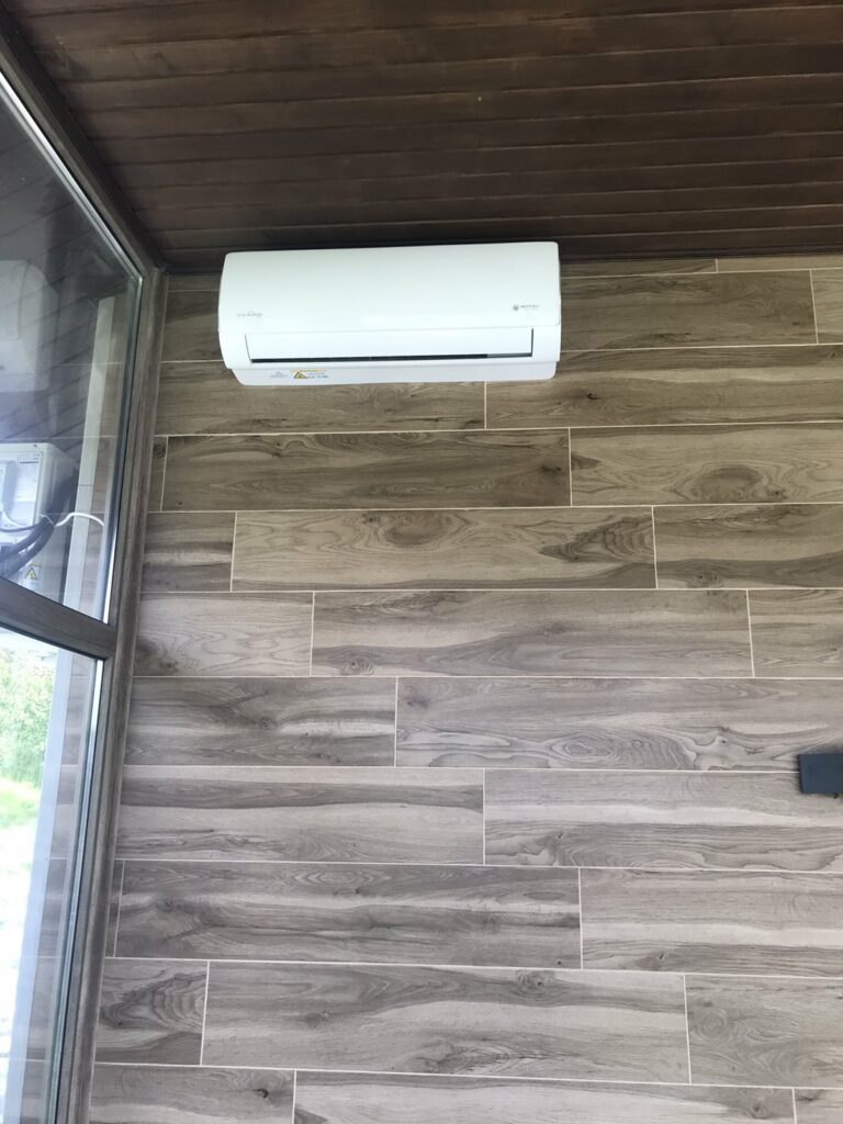Установка кондиционера Royal Clima