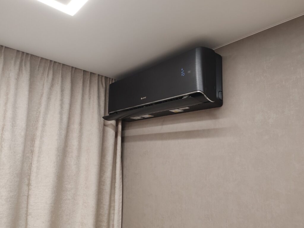 Кондиционер Gree GWH09AVCXB-K6DNA1B Black AIRY DC Inverter R32